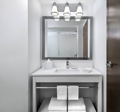 Imagen de la habitación del Hotel Four Points by Sheraton Barrie. Foto 4