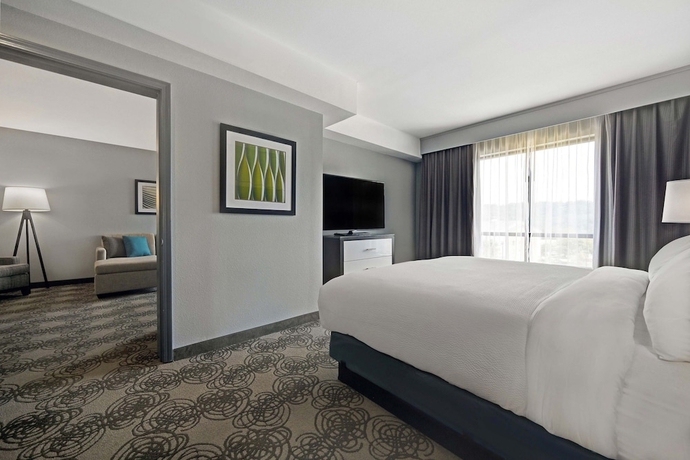 Imagen de la habitación del Hotel Four Points by Sheraton Birmingham Homewood. Foto 6