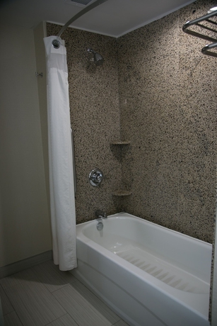 Imagen de la habitación del Hotel Four Points by Sheraton Birmingham Homewood. Foto 15
