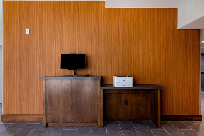 Imagen de los interiores del Hotel Four Points by Sheraton Brunswick. Foto 9