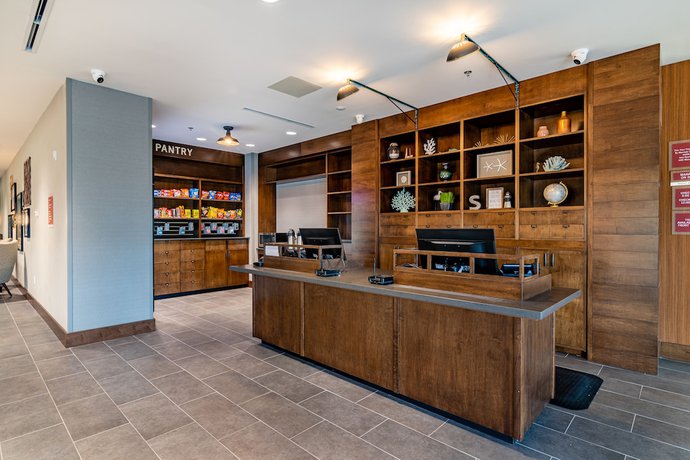 Imagen de los interiores del Hotel Four Points by Sheraton Brunswick. Foto 10