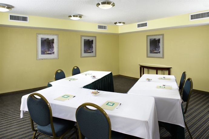 Imagen de los interiores del Hotel Four Points by Sheraton Cocoa Beach. Foto 11