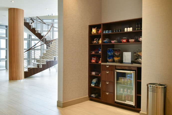 Imagen de los interiores del Hotel Four Points by Sheraton Coral Gables. Foto 19