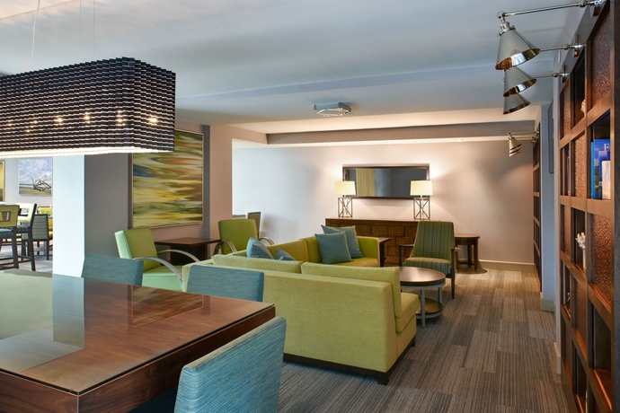 Imagen del bar/restaurante del Hotel Four Points by Sheraton Coral Gables. Foto 6