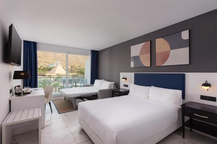 Imagen de la habitación del Hotel Four Points by Sheraton Costa Blanca. Foto 8