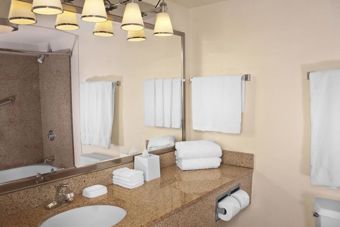 Imagen de la habitación del Hotel Four Points by Sheraton Destin - Fort Walton Beach. Foto 2