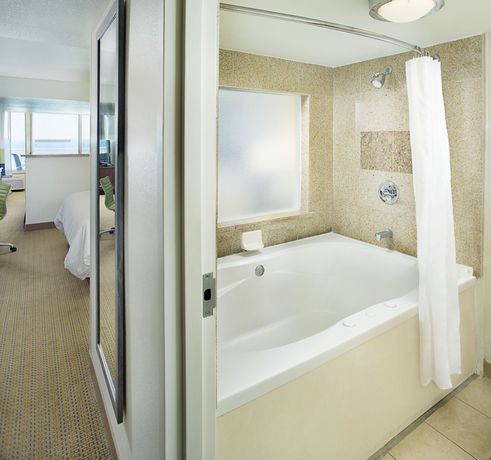 Imagen de la habitación del Hotel Four Points by Sheraton Destin - Fort Walton Beach. Foto 4