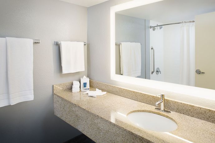 Imagen de la habitación del Hotel Four Points by Sheraton Destin - Fort Walton Beach. Foto 5