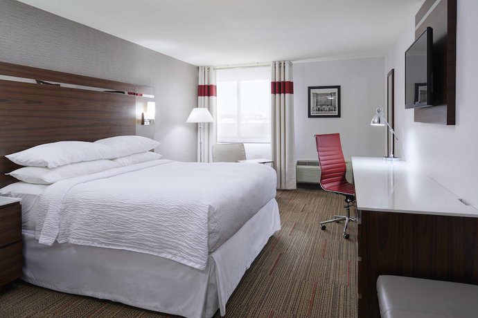 Imagen de la habitación del Hotel Four Points by Sheraton Detroit Novi. Foto 8