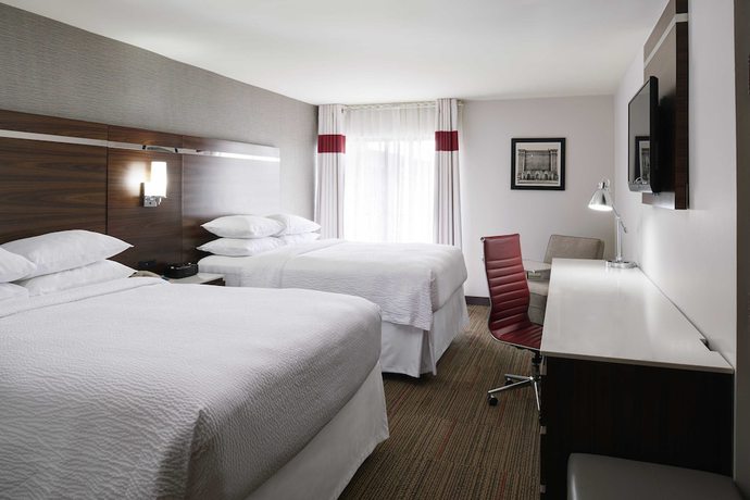 Imagen de la habitación del Hotel Four Points by Sheraton Detroit Novi. Foto 14
