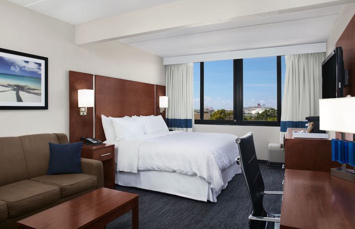 Imagen de la habitación del Hotel Four Points by Sheraton Fort Lauderdale Airport/Cruise Port. Foto 8