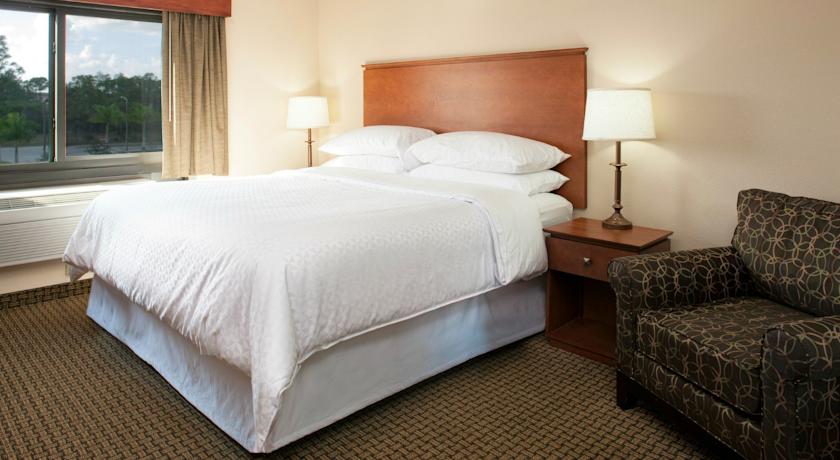 Imagen general del Hotel Four Points by Sheraton Fort Myers Airport. Foto 2
