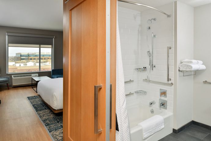 Imagen de la habitación del Hotel Four Points by Sheraton Kansas City Olathe. Foto 3