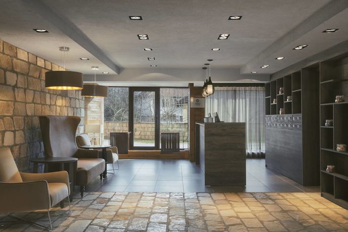Imagen de los interiores del Hotel Four Points by Sheraton Kolasin. Foto 18