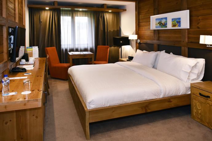 Imagen de la habitación del Hotel Four Points by Sheraton Kolasin. Foto 8