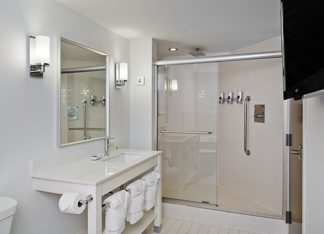 Imagen de la habitación del Hotel Four Points by Sheraton Mall of America Minneapolis Airport. Foto 4