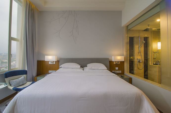 Imagen de la habitación del Hotel Four Points by Sheraton Manado. Foto 4