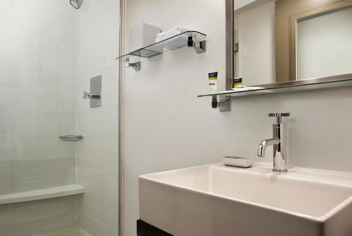 Imagen de la habitación del Hotel Four Points by Sheraton Midtown Times Square. Foto 8