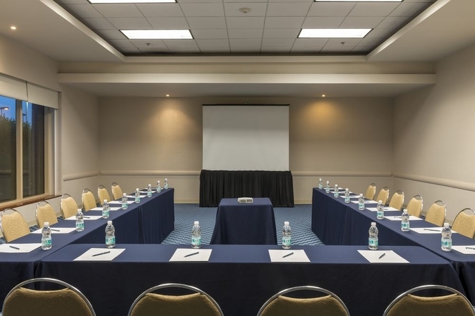 Imagen de los interiores del Hotel Four Points by Sheraton Monterrey Linda Vista. Foto 13