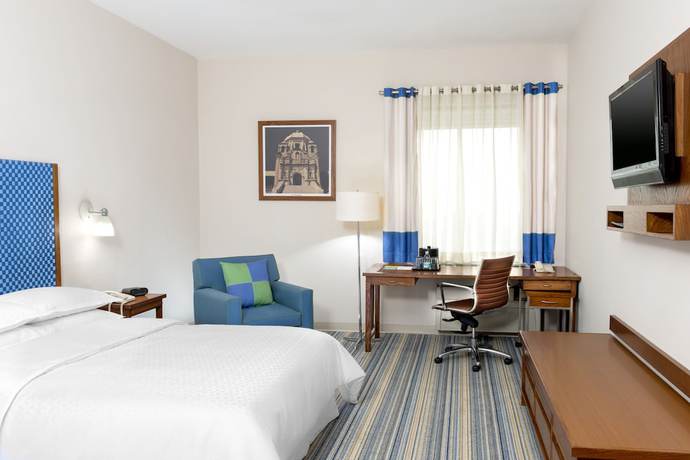Imagen de la habitación del Hotel Four Points by Sheraton Monterrey Linda Vista. Foto 6