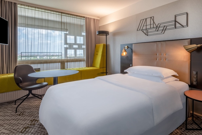 Imagen general del Hotel Four Points by Sheraton Munich Arabellapark. Foto 2