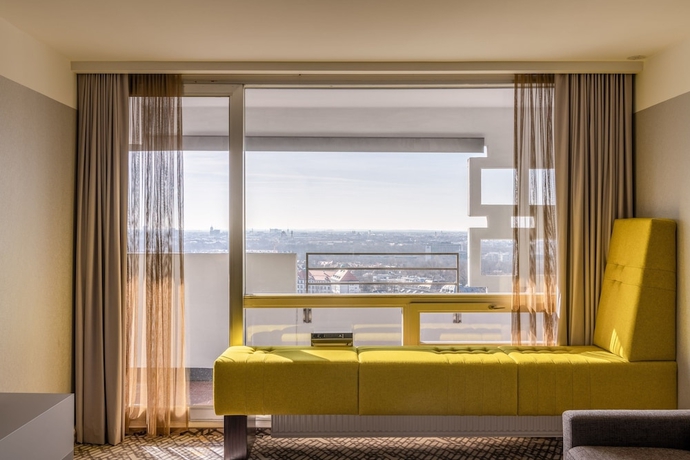 Imagen de la habitación del Hotel Four Points by Sheraton Munich Arabellapark. Foto 6