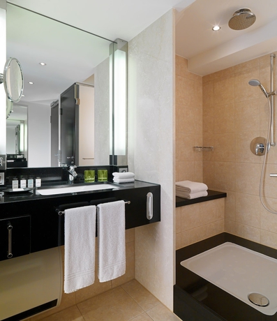 Imagen de la habitación del Hotel Four Points by Sheraton Munich Arabellapark. Foto 8