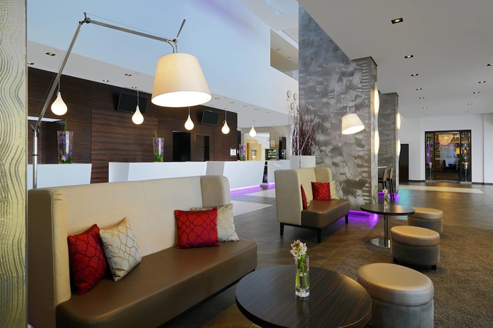 Imagen de los interiores del Hotel Four Points by Sheraton Munich Arabellapark. Foto 19