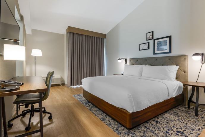 Imagen de la habitación del Hotel Four Points by Sheraton Myrtle Beach. Foto 8