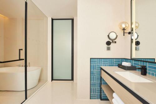 Imagen general del Hotel Four Points by Sheraton Nantong, Haimen. Foto 13