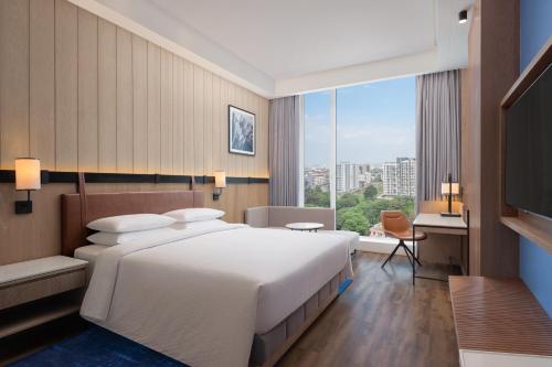 Imagen de la habitación del Hotel Four Points by Sheraton Nashik. Foto 20