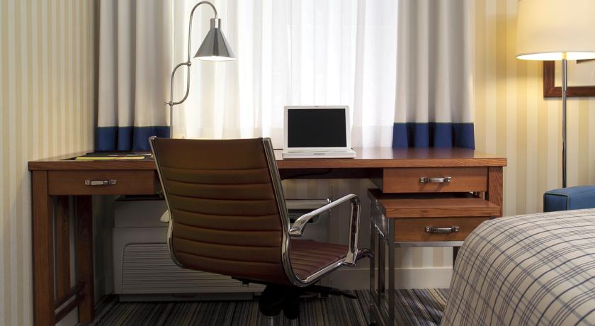 Imagen de la habitación del Hotel Four Points by Sheraton New York Downtown. Foto 10