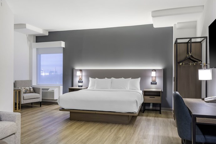Imagen de la habitación del Hotel Four Points by Sheraton Newark Airport. Foto 3