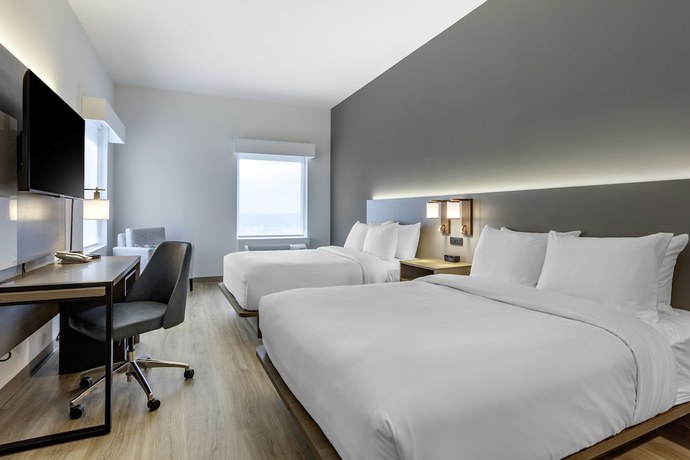 Imagen de la habitación del Hotel Four Points by Sheraton Newark Airport. Foto 4