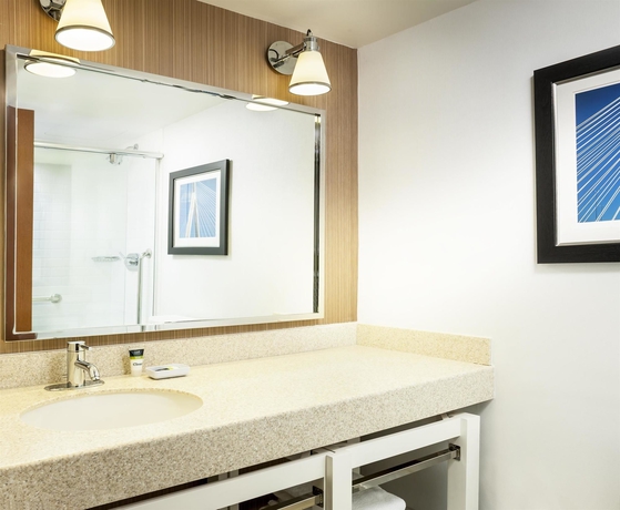 Imagen de la habitación del Hotel Four Points by Sheraton Norwood. Foto 6