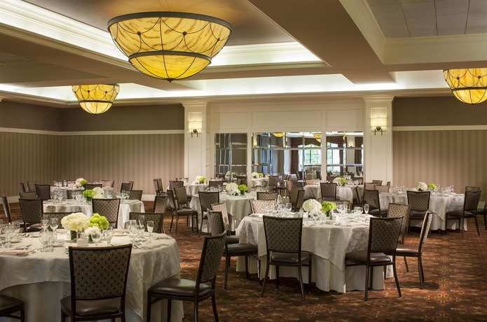 Imagen de los interiores del Hotel Four Points by Sheraton Norwood. Foto 12