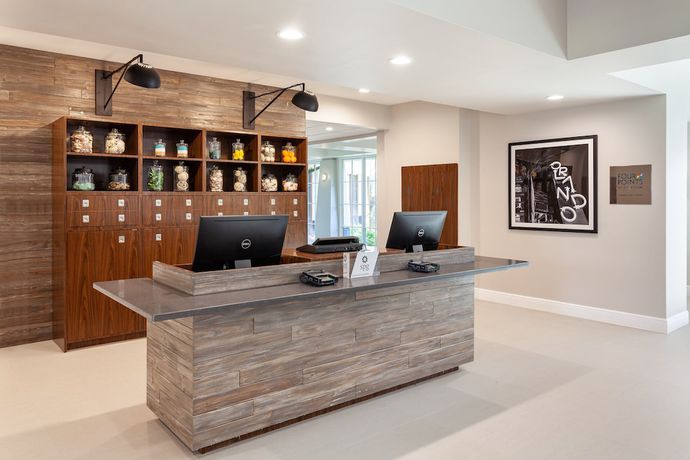 Imagen de la habitación del Hotel Four Points by Sheraton Orlando Convention Center. Foto 8