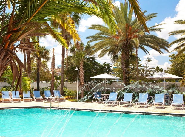 Imagen de la piscina del Hotel Four Points by Sheraton Orlando International Drive. Foto 15