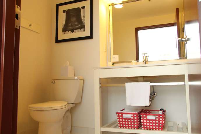 Imagen de la habitación del Hotel Four Points by Sheraton Philadelphia City Center. Foto 14