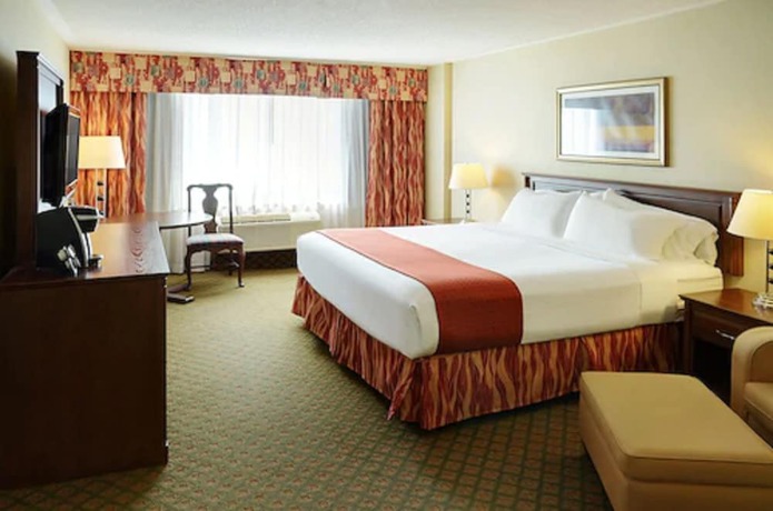 Imagen de la habitación del Hotel Four Points by Sheraton Point Edward Sarnia. Foto 2
