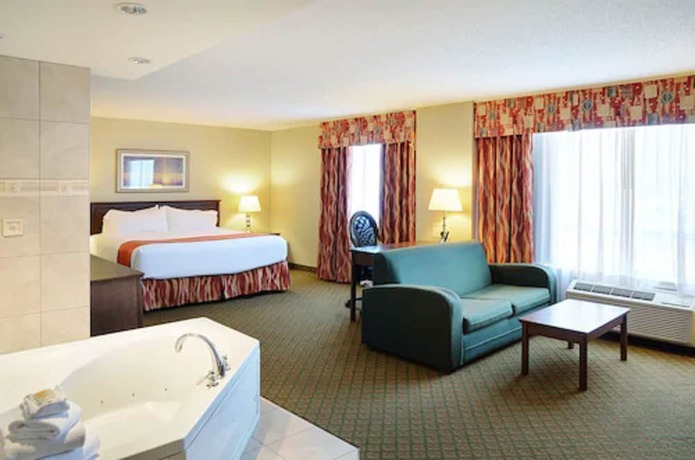 Imagen de la habitación del Hotel Four Points by Sheraton Point Edward Sarnia. Foto 7