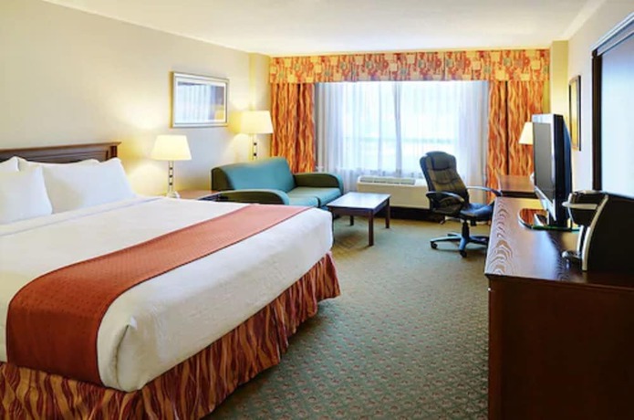 Imagen de la habitación del Hotel Four Points by Sheraton Point Edward Sarnia. Foto 9