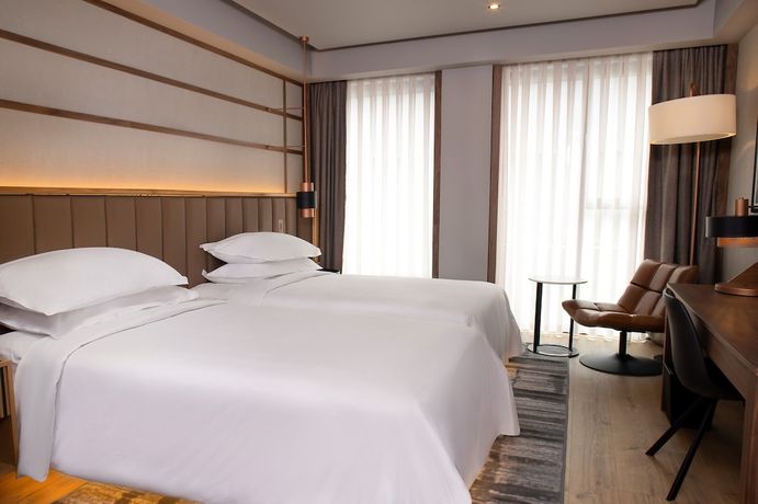 Imagen de la habitación del Hotel Four Points by Sheraton Prishtina City. Foto 6