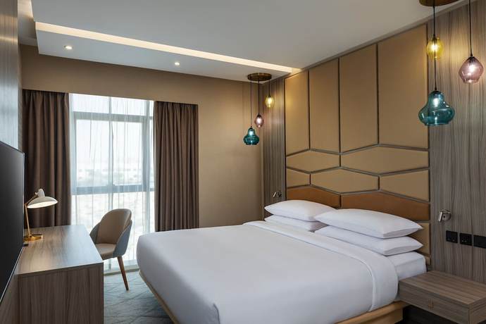 Imagen de la habitación del Hotel Four Points by Sheraton Production City, Dubai. Foto 12