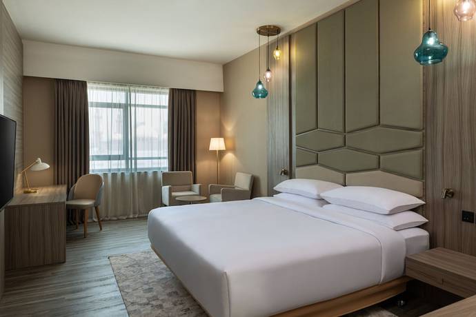 Imagen de la habitación del Hotel Four Points by Sheraton Production City, Dubai. Foto 15