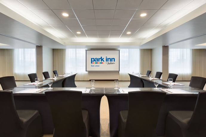 Imagen de los interiores del Hotel Four Points by Sheraton San Jose Sabana. Foto 6