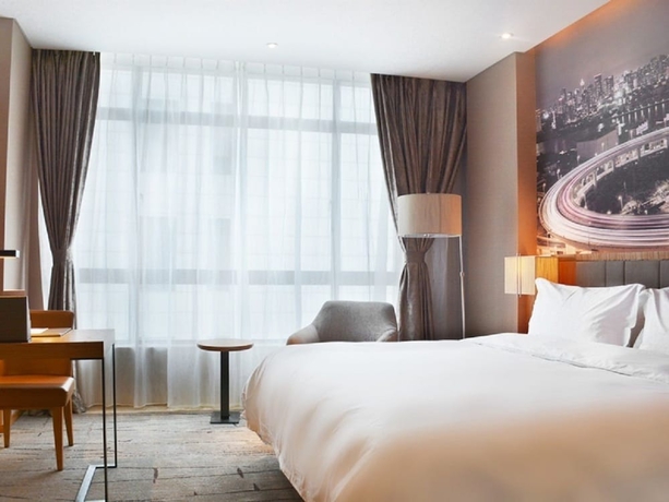 Imagen de la habitación del Hotel Four Points by Sheraton Shanghai Kangqiao. Foto 3
