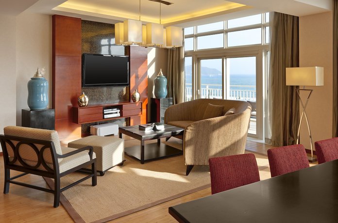 Imagen de la habitación del Hotel Four Points by Sheraton Shenzhou Peninsula. Foto 4