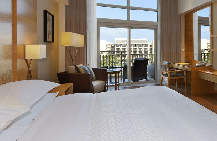 Imagen de la habitación del Hotel Four Points by Sheraton Shenzhou Peninsula. Foto 18