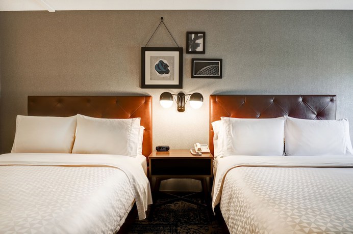 Imagen de la habitación del Hotel Four Points by Sheraton St. Catharines Niagara Suite. Foto 4